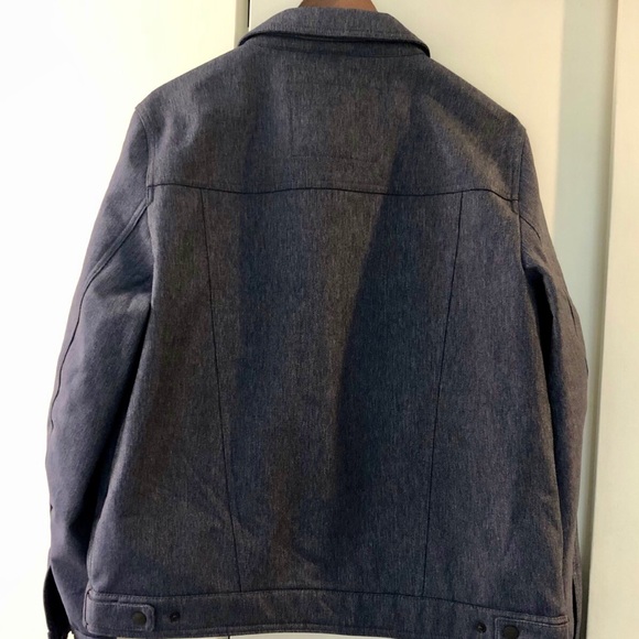 Levi’s Trucker Jacket NWT - Picture 3 of 3